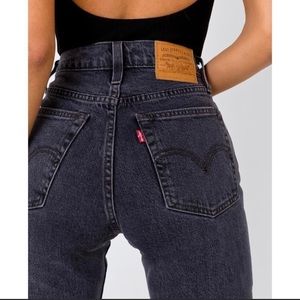 Levi’s Wedgie Straight Black Denim Jeans